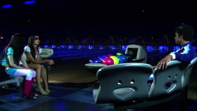 Gutterballs assista online