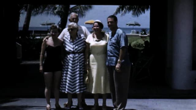 Requiem for the American Dream assista online