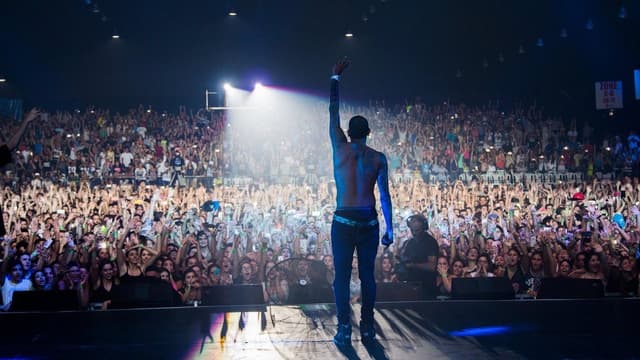 Chris Brown: Welcome to My Life assista online
