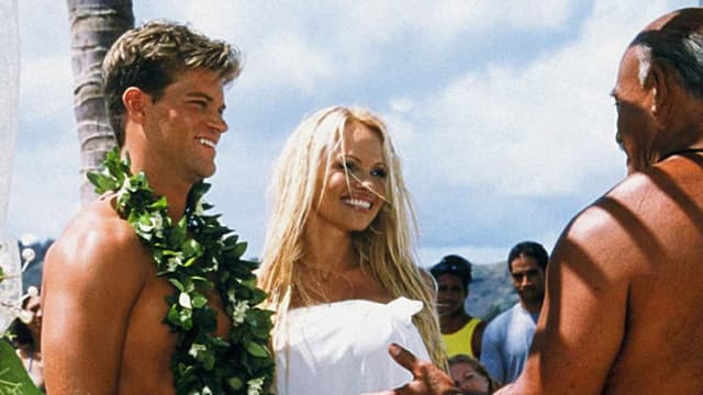 S.O.S. Malibu: Casamento Havaiano assista online