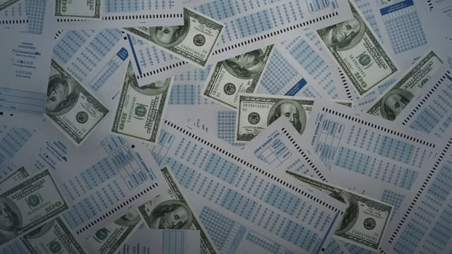 Educação Americana: Fraude E Privilégio assista online