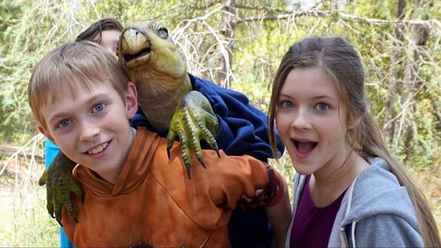Jurassic School assista online