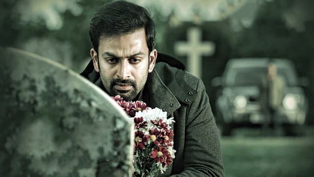 ആദം Joan assista online