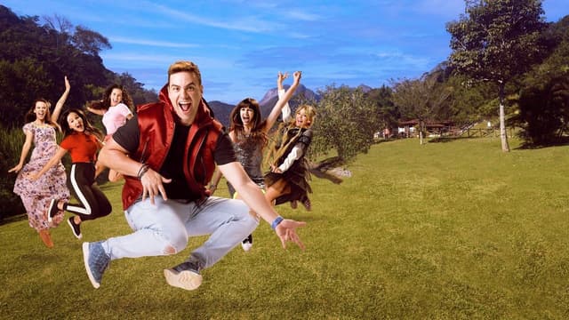 Luccas Neto em: Acampamento de Férias 3 assista online