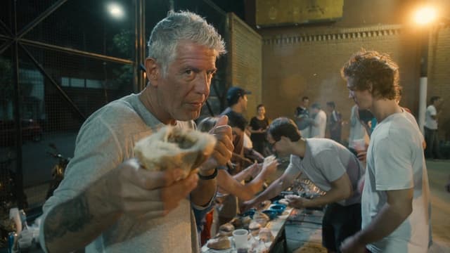 Roadrunner: A Film About Anthony Bourdain assista online