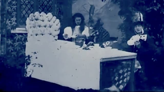 Alice no País das Maravilhas assista online