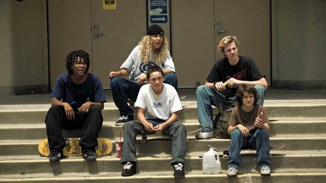 Anos 90 assista online