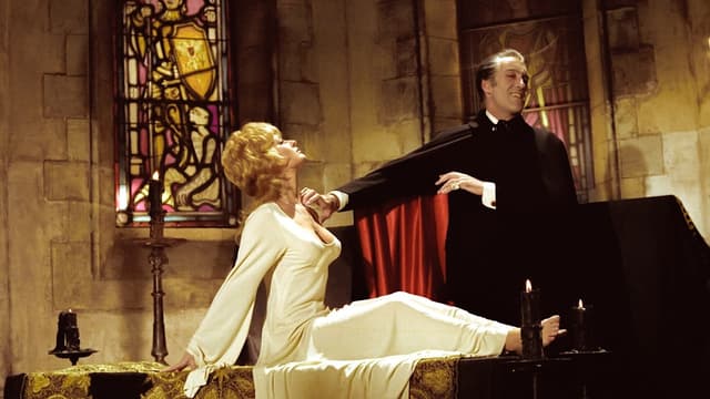 Drácula no Mundo da Minissaia assista online