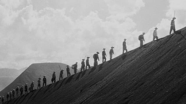 Guerra e Humanidade I: Não Há Amor Maior assista online