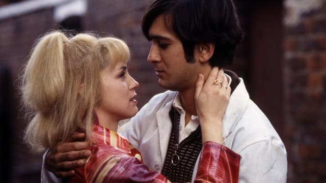 East Is East assista online