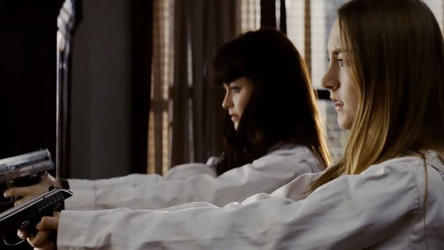 Violet & Daisy assista online