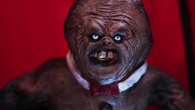 Gingerdead Man vs. Evil Bong assista online