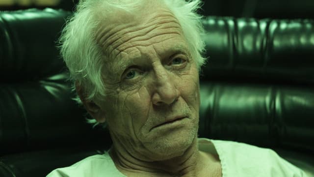 Beyond the Black Rainbow assista online