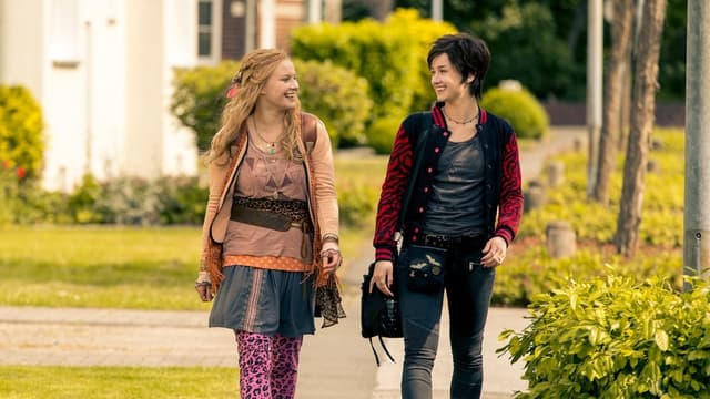 As Irmãs Vampiras 3: Viagem para a Transilvânia assista online