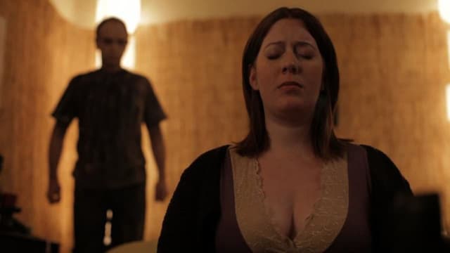 Absentia assista online