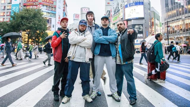 People Just Do Nothing: Big in Japan assista online