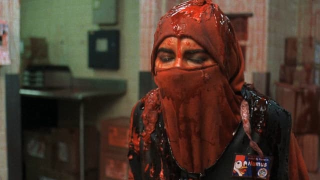 Poultrygeist - A Noite das Galinhas Zumbis assista online