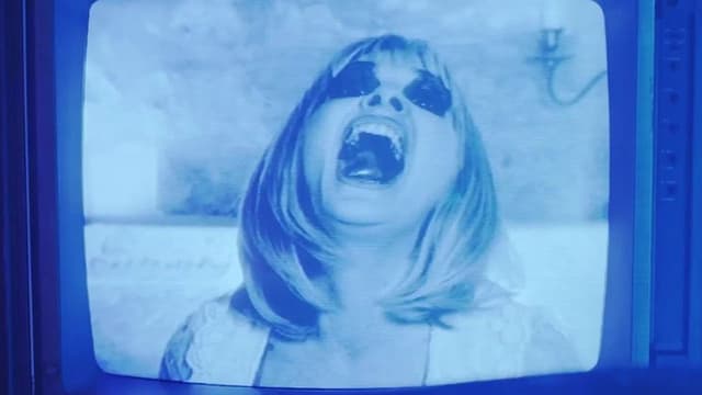 Beyond the Gates assista online