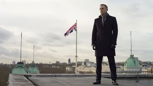 007 Operação Skyfall assista online