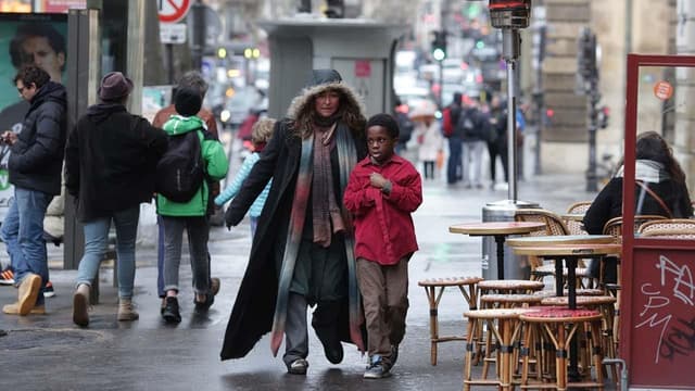 Sob as Escadas de Paris assista online