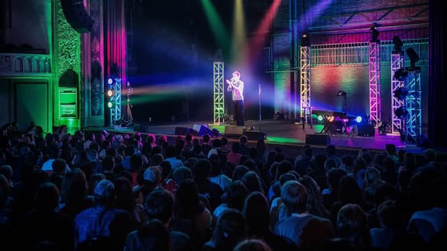 Bo Burnham: Make Happy assista online