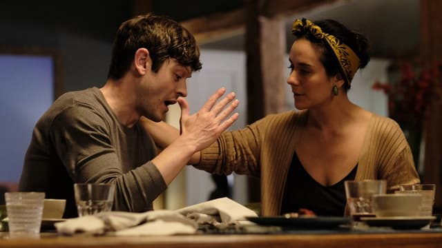 Um Estranho Segredo assista online