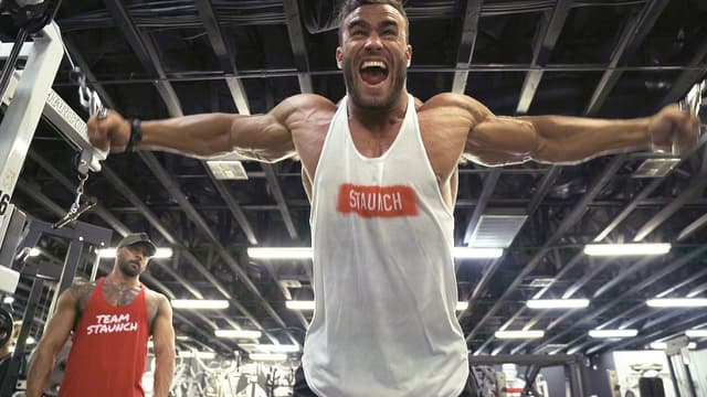 Calum von Moger: Invencível assista online