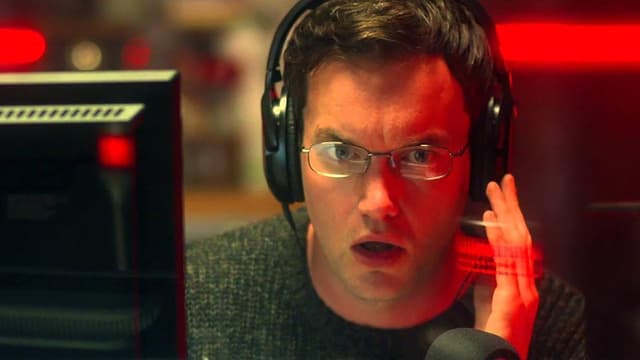 Dark Signal assista online
