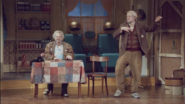 Oh, Hello on Broadway assista online